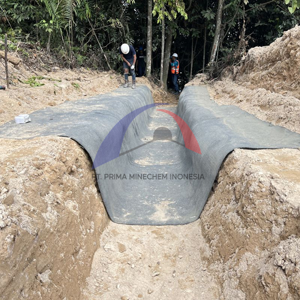 Channel Lining Tambang Batubara - Melak, Kaltim - 6. Before Hydration