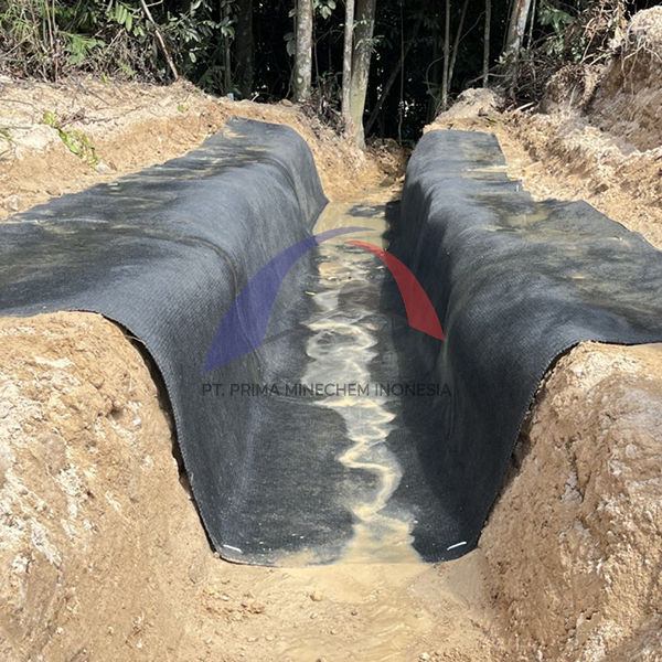 Channel Lining Tambang Batubara - Melak, Kaltim - 7. After Hydration